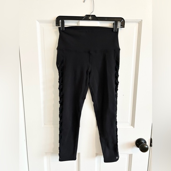 ALO black cropped leggings size XS - Picture 1 of 3
